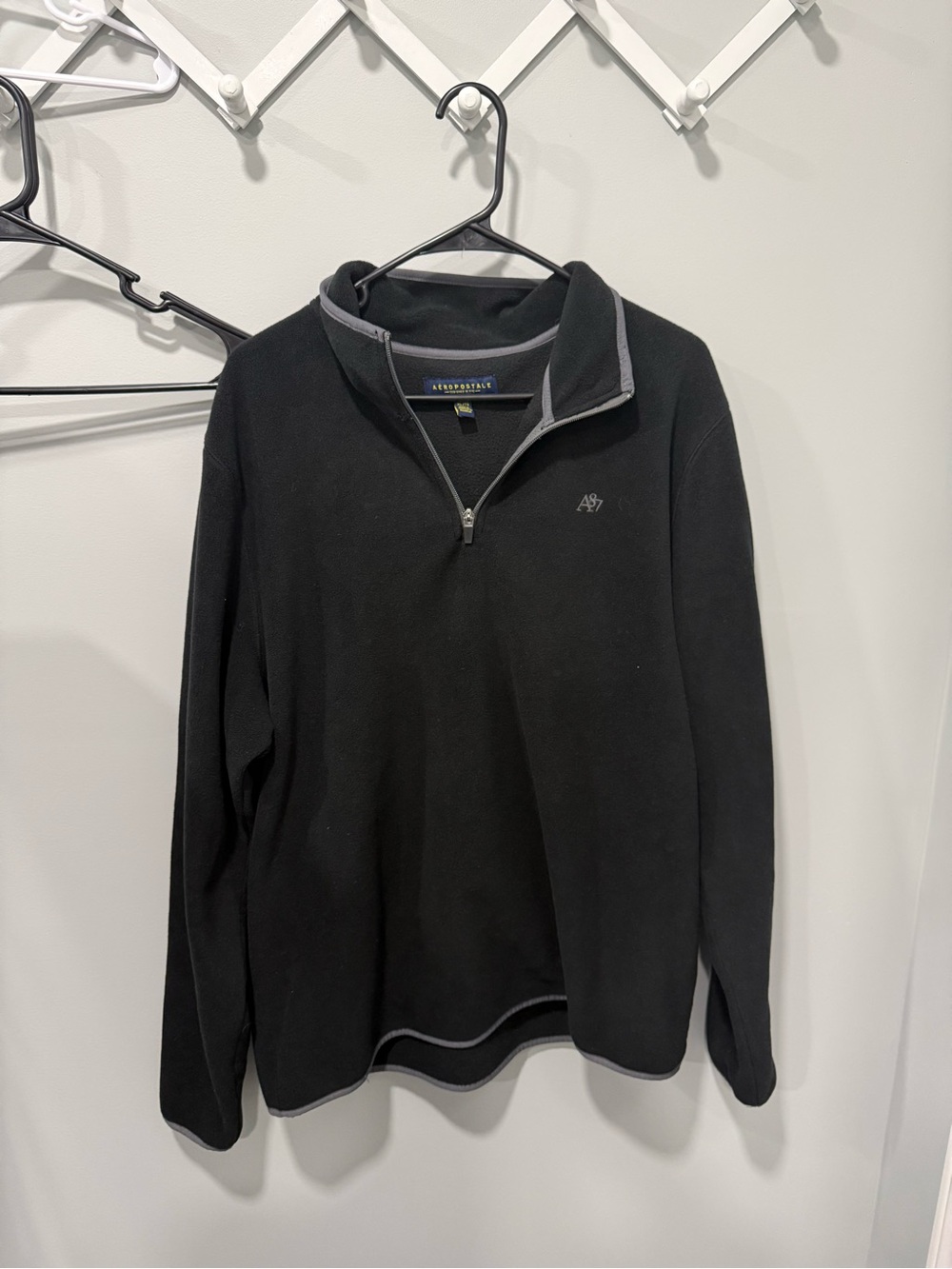 Mens Aeropostale fleece quarter zip size XL